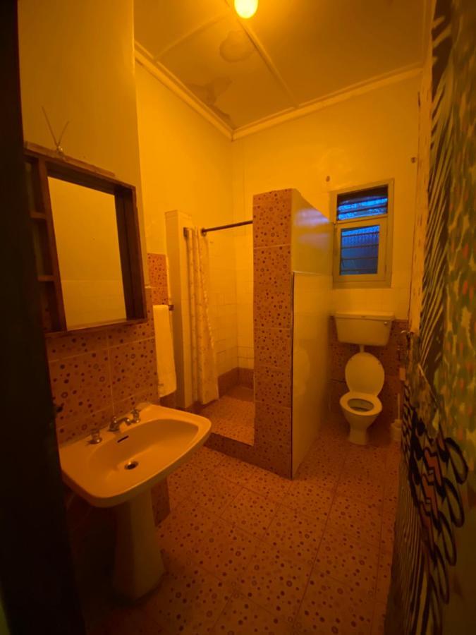 Afro Smile Hotel & Guest House - جينجا المظهر الخارجي الصورة